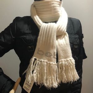 NWT Bebe Angora Fringe Scarf. Color:Winter/White